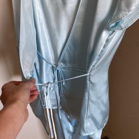 Silky 3pc Sleepwear Set (baby blue or black) - Picture 6 of 8